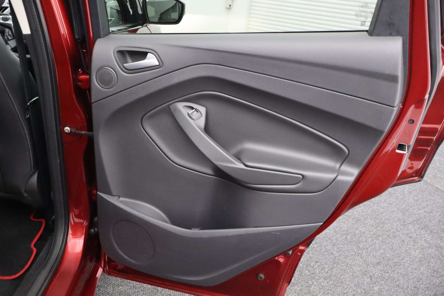 Used Ford Kuga 2015 for sale - 77026724: Photo 24