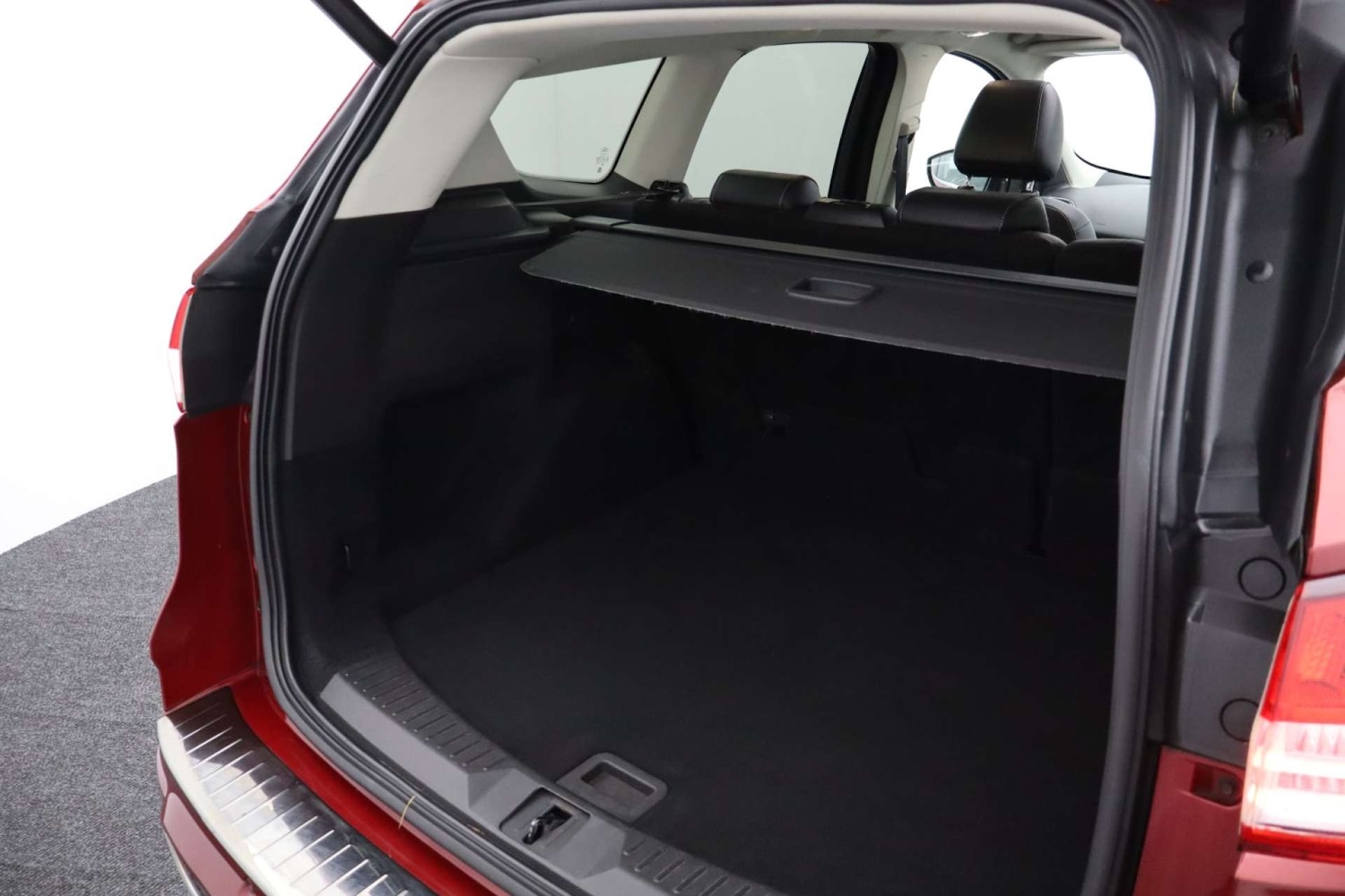 Used Ford Kuga 2015 for sale - 77026724: Photo 28