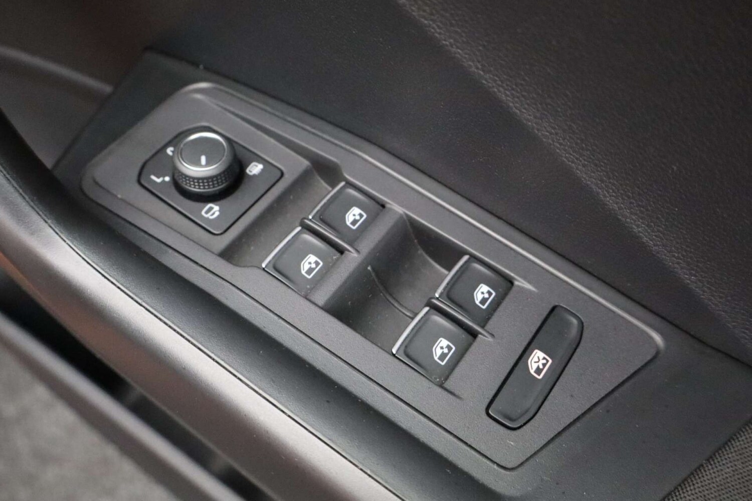 Used Volkswagen T-Roc 2019 for sale - 76182578: Photo 19