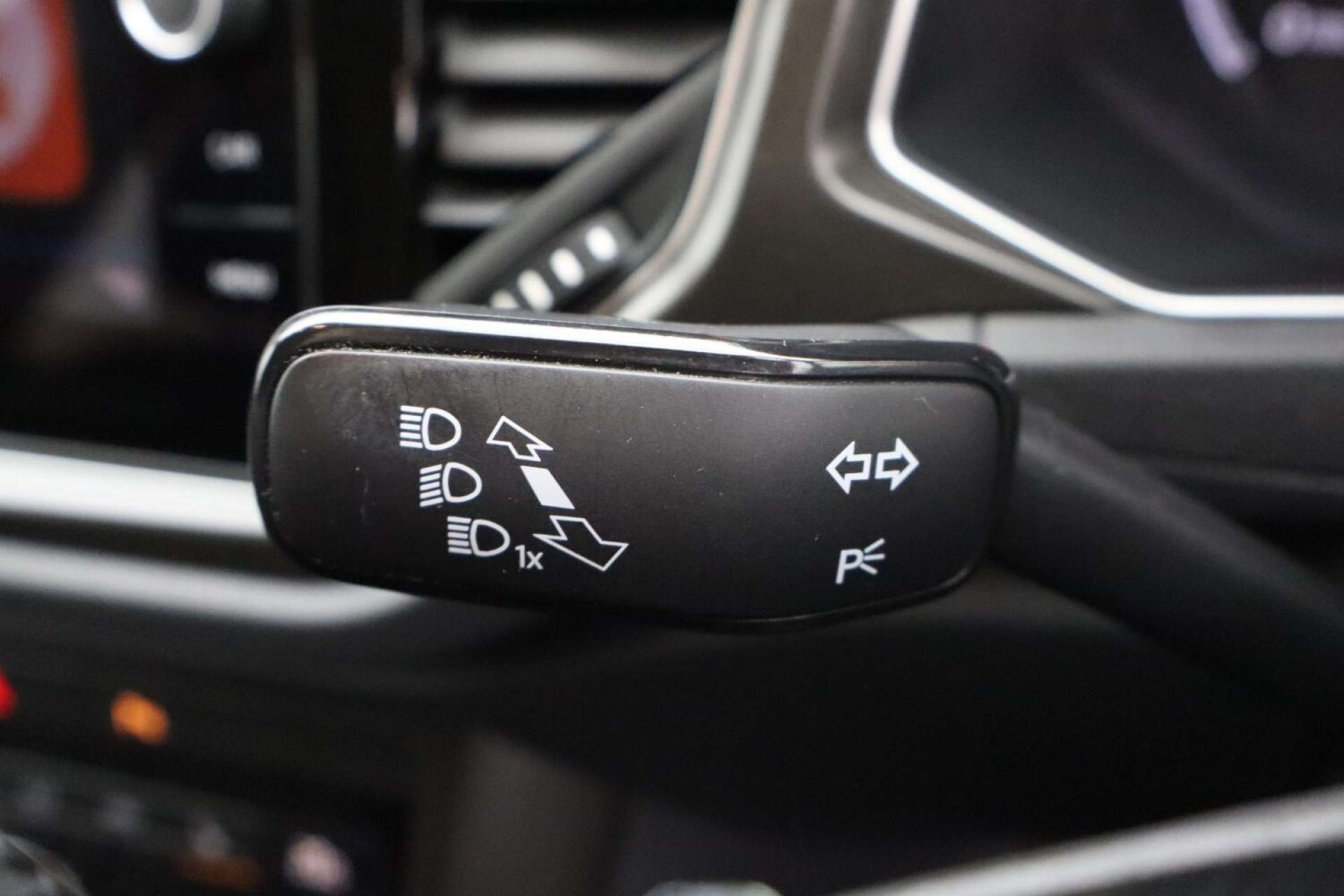 Used Volkswagen T-Roc 2019 for sale - 76182578: Photo 24