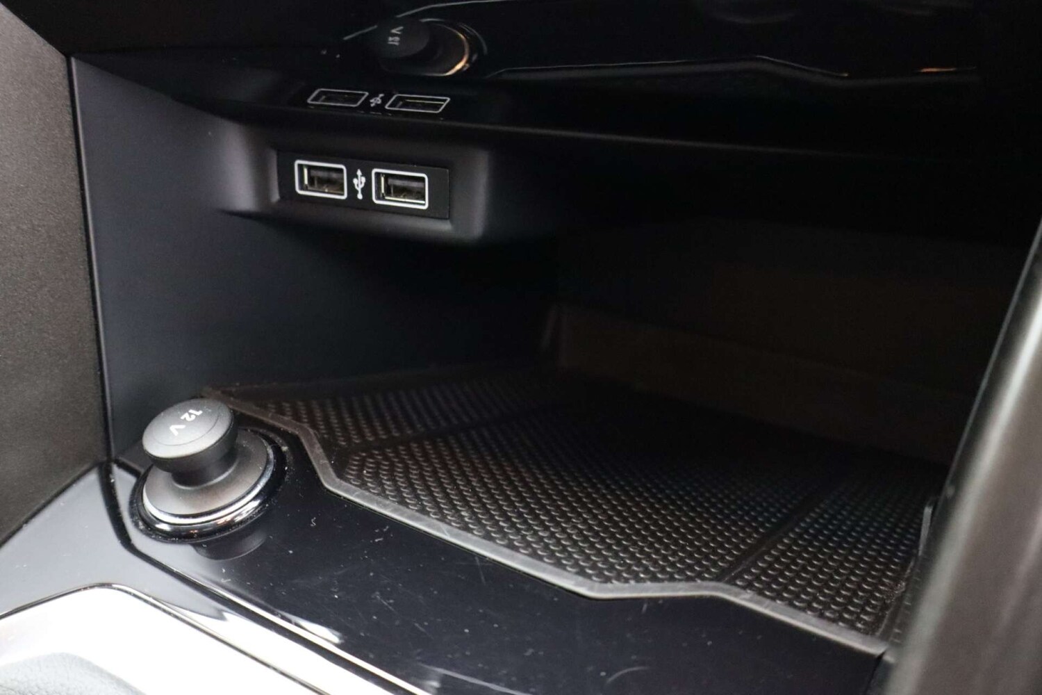 Used Volkswagen T-Roc 2019 for sale - 76182578: Photo 32