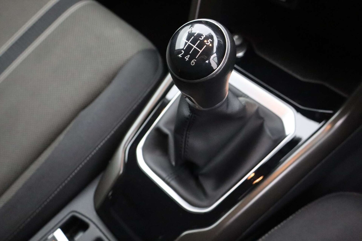 Used Volkswagen T-Roc 2019 for sale - 76182578: Photo 33