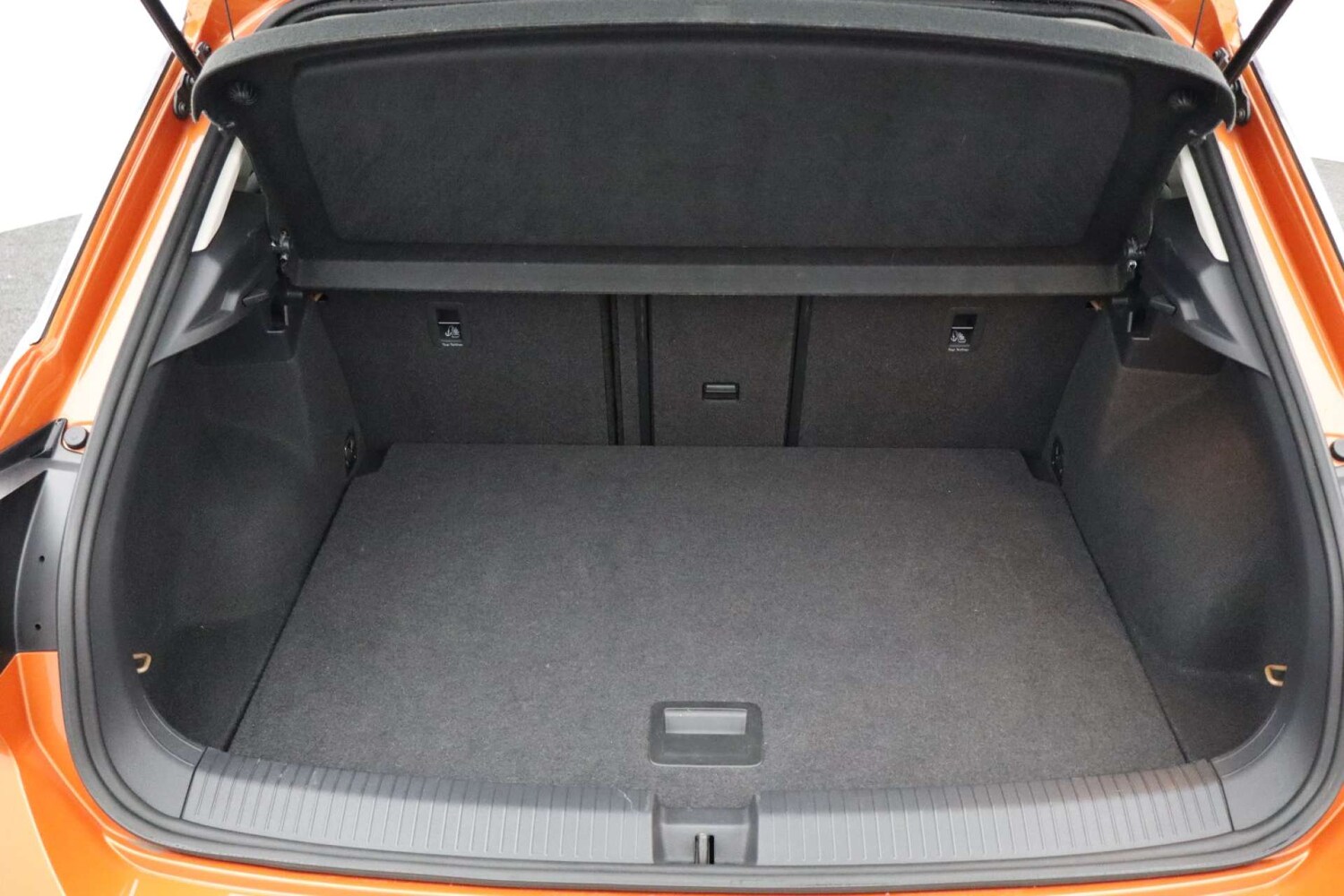 Used Volkswagen T-Roc 2019 for sale - 76182578: Photo 38