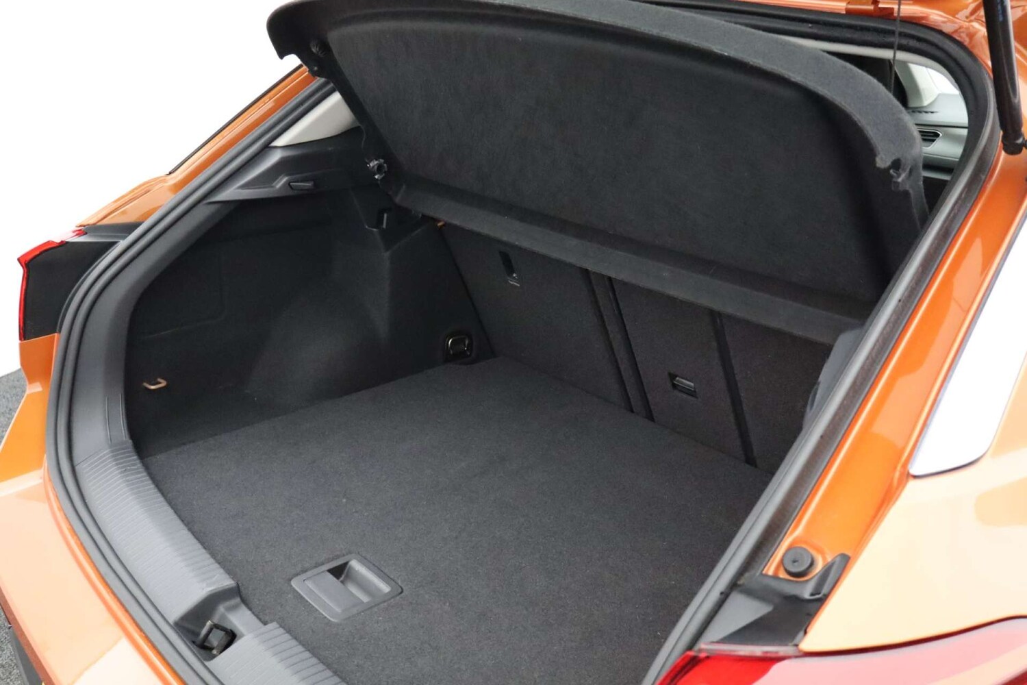 Used Volkswagen T-Roc 2019 for sale - 76182578: Photo 39