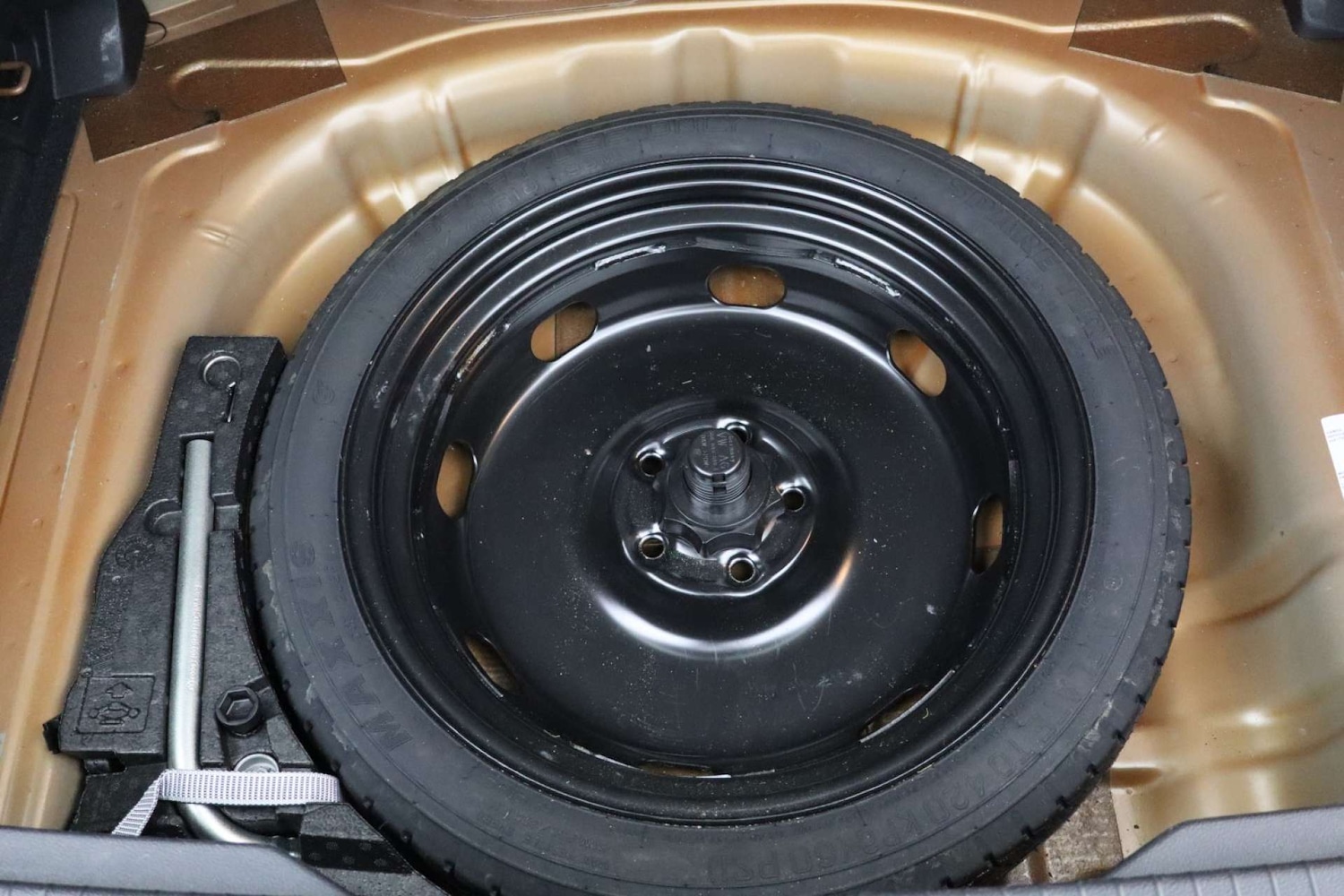 Used Volkswagen T-Roc 2019 for sale - 76182578: Photo 41