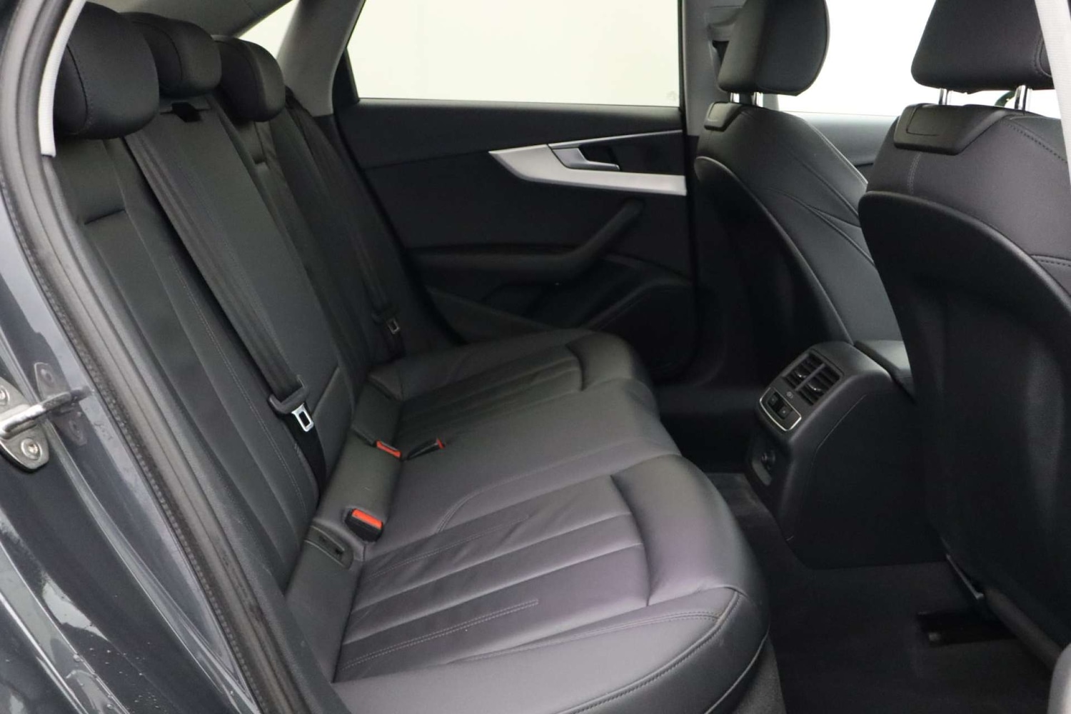 Used Audi A4 2019 for sale - 76182615: Photo 15