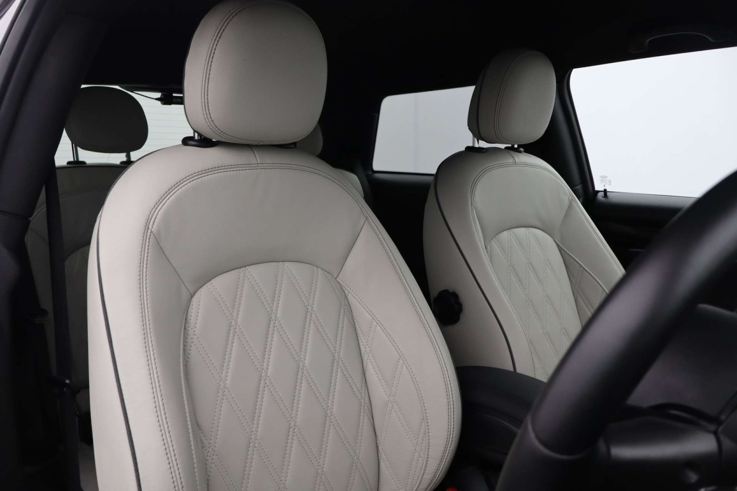 Used MINI Hatch 2024 for sale - 77107211: Photo 12