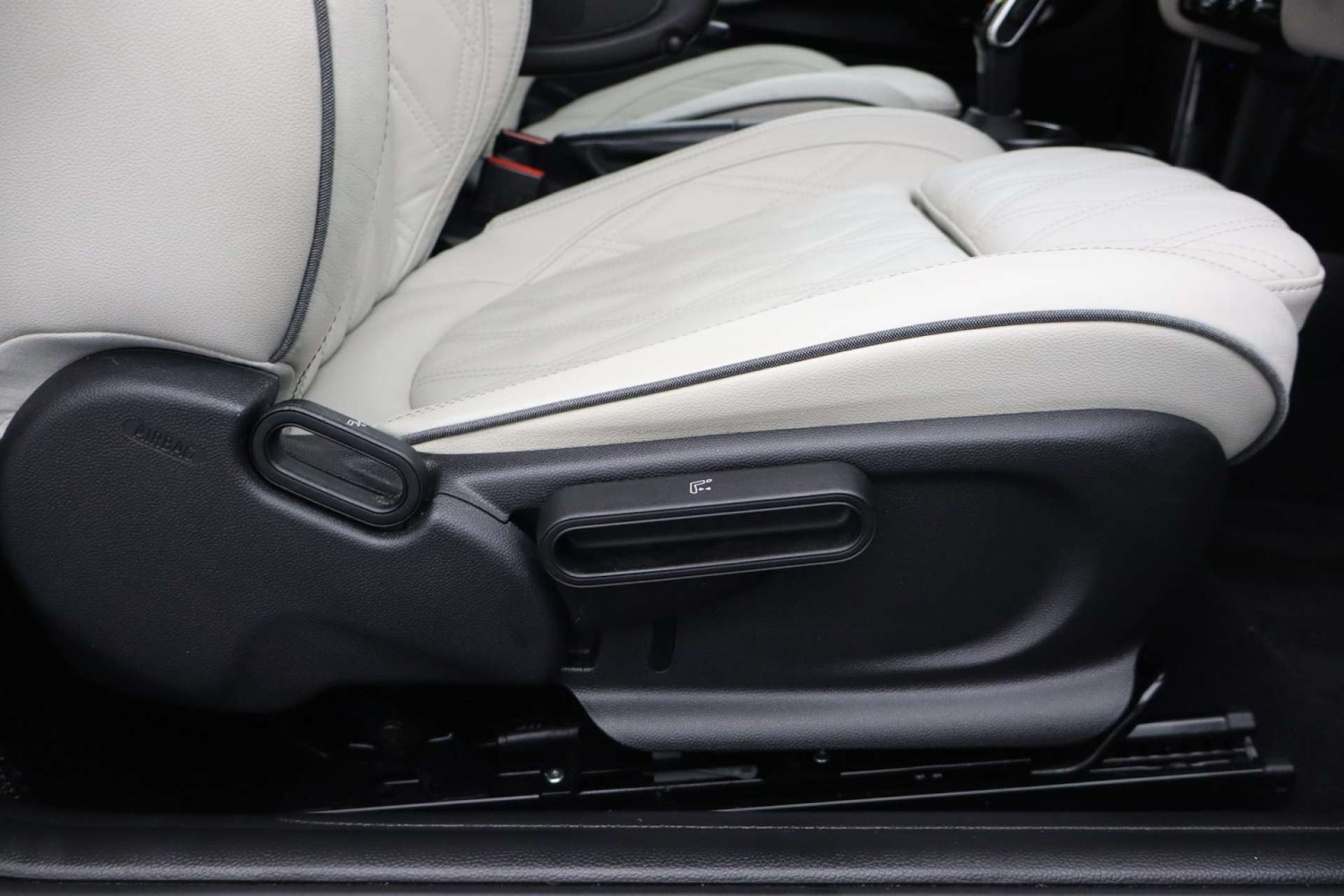 Used MINI Hatch 2024 for sale - 77107211: Photo 13