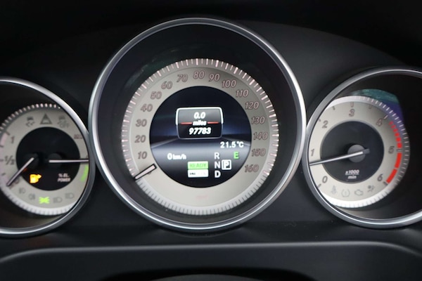 Used Mercedes-Benz E-Class 2015 for sale - 76182591: Photo 37