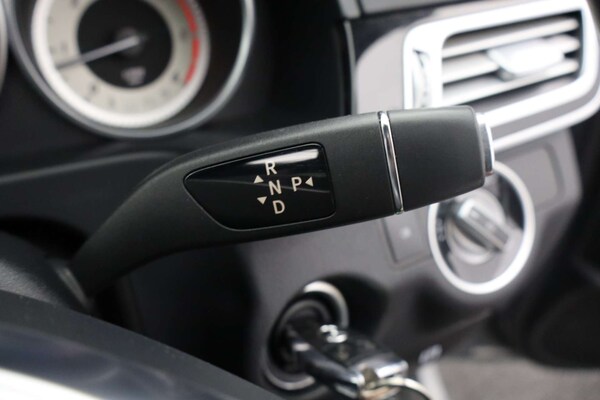 Used Mercedes-Benz E-Class 2015 for sale - 76182591: Photo 38