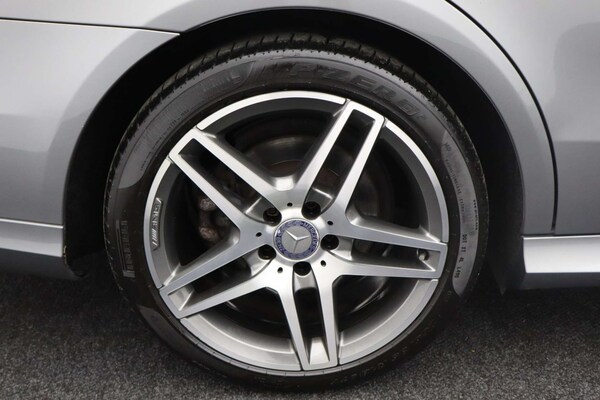 Used Mercedes-Benz E-Class 2015 for sale - 76182591: Photo 51
