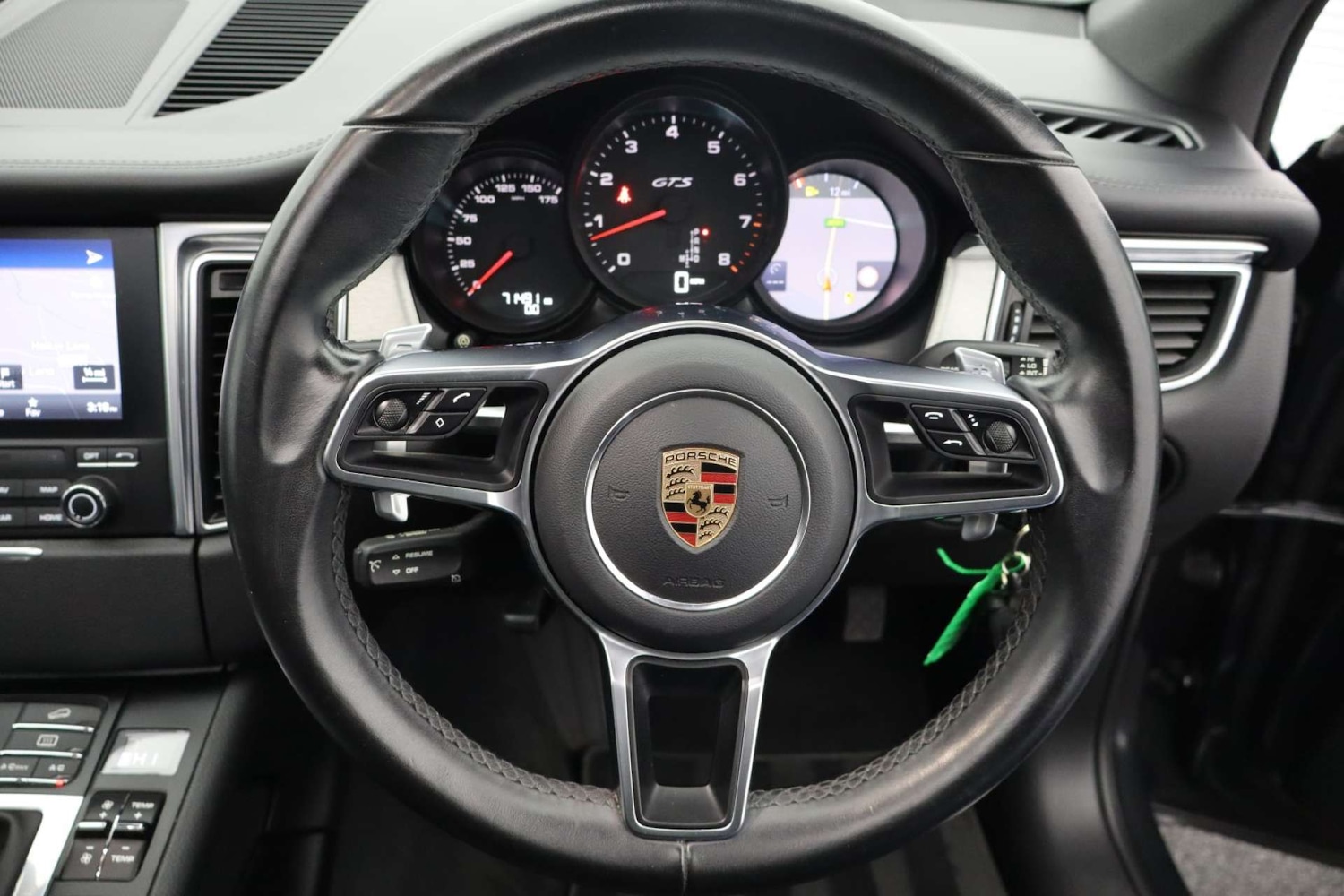 Used Porsche Macan 2017 for sale - 76602067: Photo 39