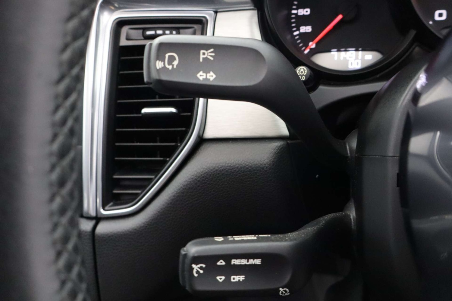 Used Porsche Macan 2017 for sale - 76602067: Photo 41