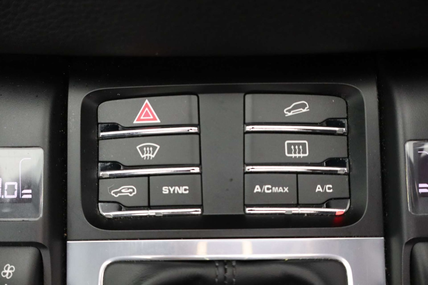 Used Porsche Macan 2017 for sale - 76602067: Photo 51