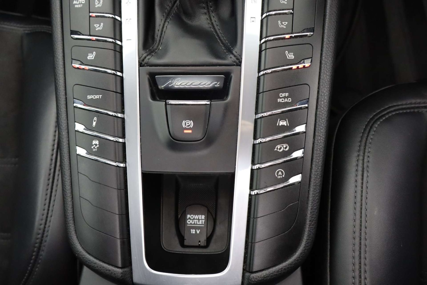 Used Porsche Macan 2017 for sale - 76602067: Photo 54