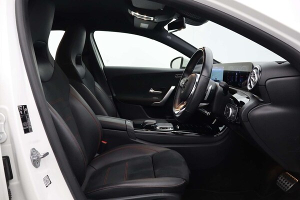 Used Mercedes-Benz A-Class 2019 for sale - 76182590: Photo 2