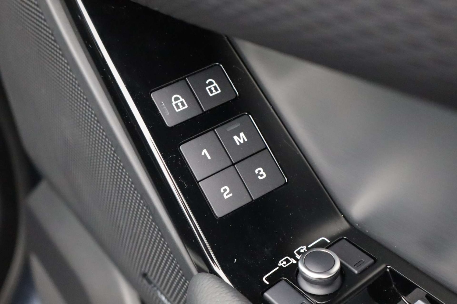 Used Land Rover Range Rover Velar 2021 for sale - 76182694: Photo 14