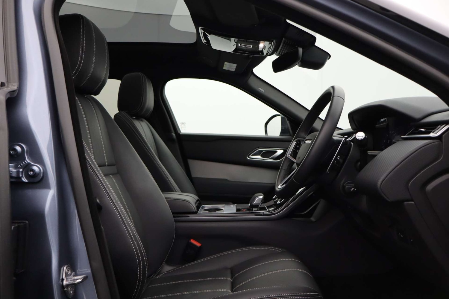 Used Land Rover Range Rover Velar 2021 for sale - 76182694: Photo 2
