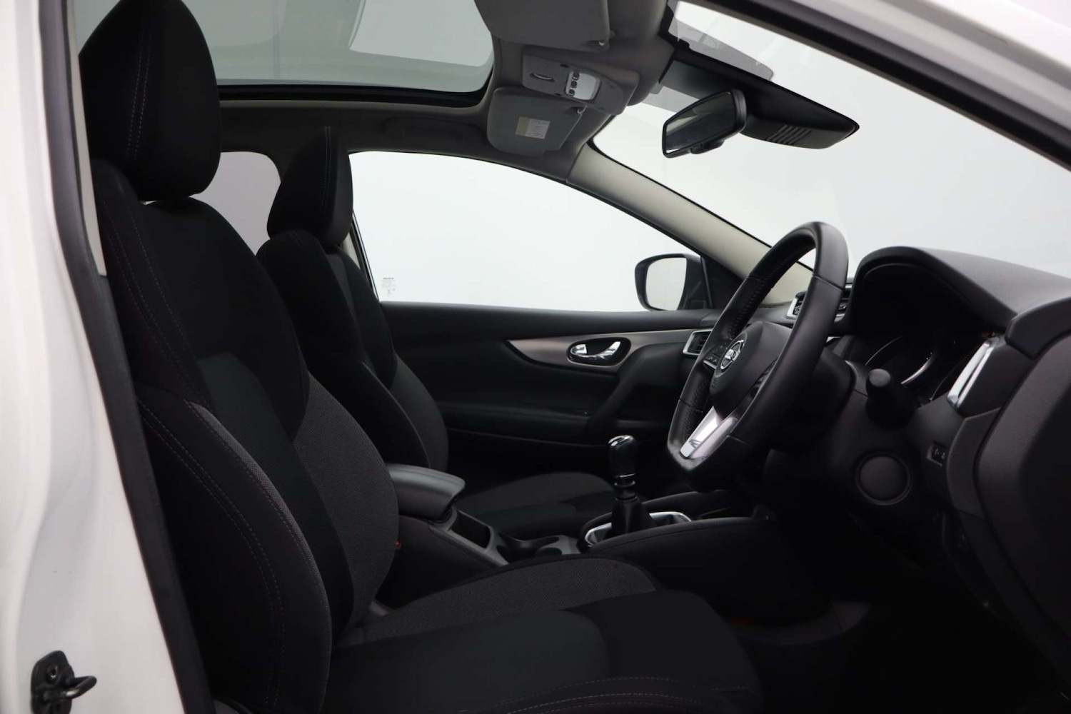 Used Nissan Qashqai 2018 for sale - 76602063: Photo 2