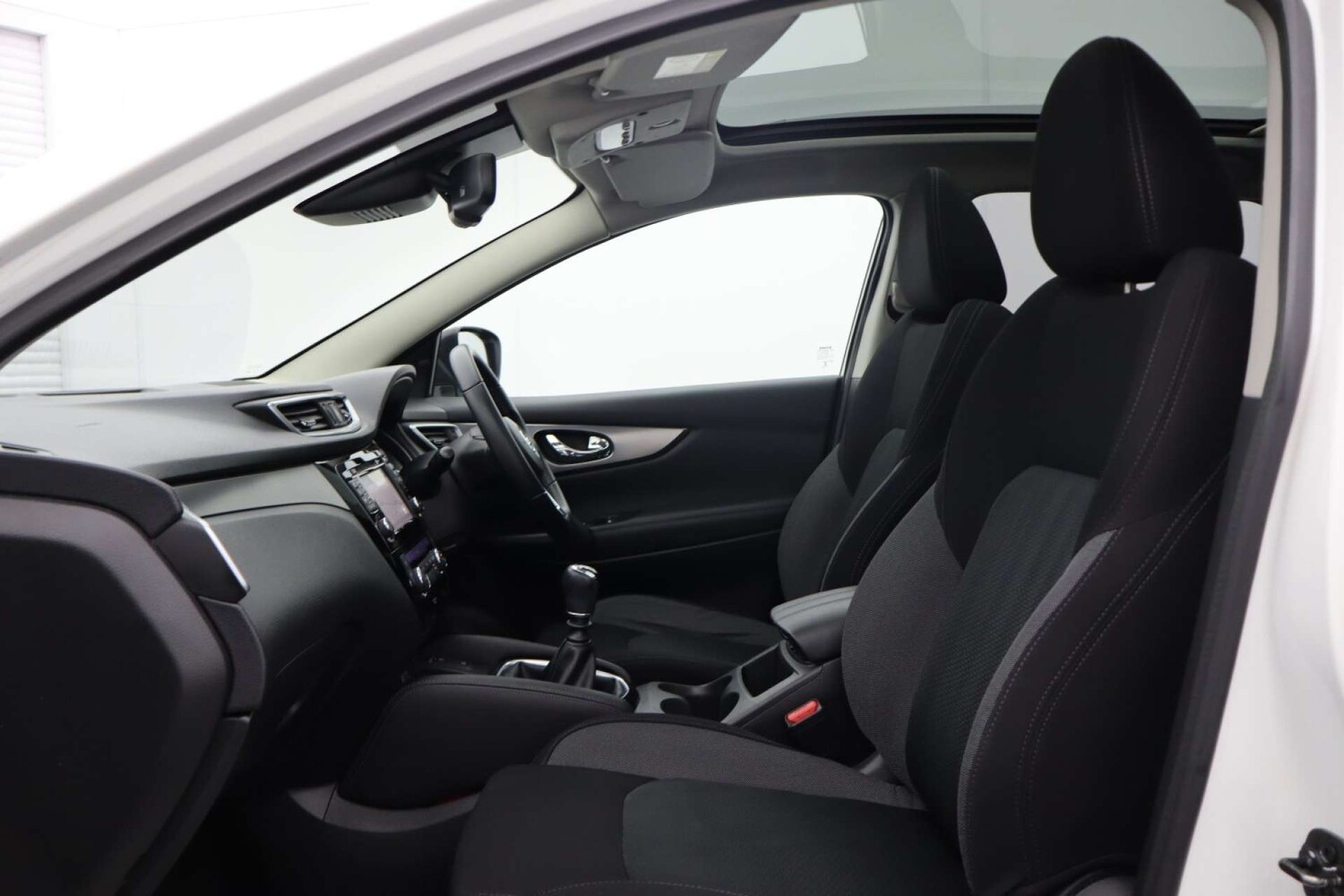 Used Nissan Qashqai 2018 for sale - 76602063: Photo 30