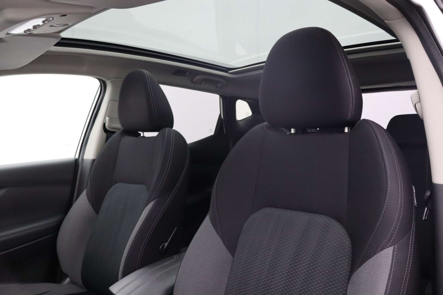 Used Nissan Qashqai 2018 for sale - 76602063: Photo 31