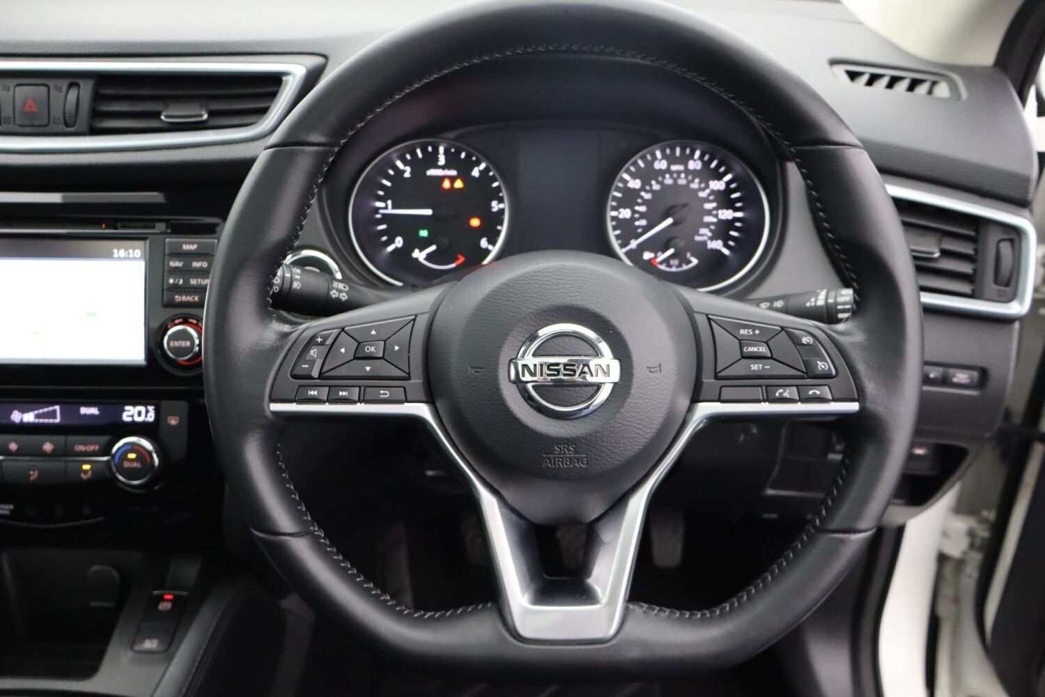 Used Nissan Qashqai 2018 for sale - 76602063: Photo 35