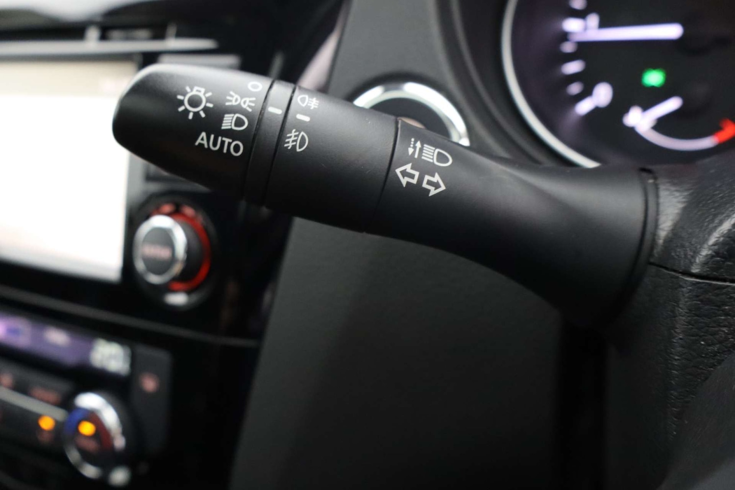 Used Nissan Qashqai 2018 for sale - 76602063: Photo 37