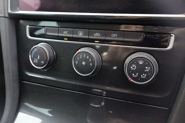 Used Volkswagen Golf 2019 for sale - 76182587: Photo 17