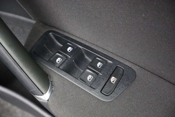 Used Volkswagen Golf 2019 for sale - 76182587: Photo 20