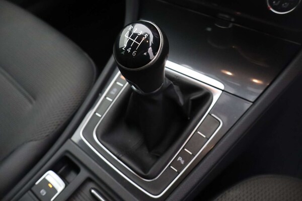 Used Volkswagen Golf 2019 for sale - 76182587: Photo 32