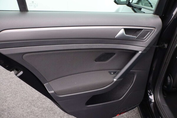 Used Volkswagen Golf 2019 for sale - 76182587: Photo 40