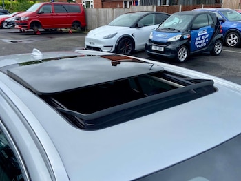 Used Volvo V60 2019 for sale - 78770628: Photo