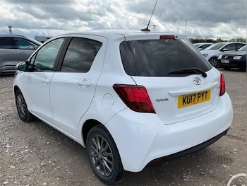 Used Toyota Yaris 2017 for sale - 78288481: Photo