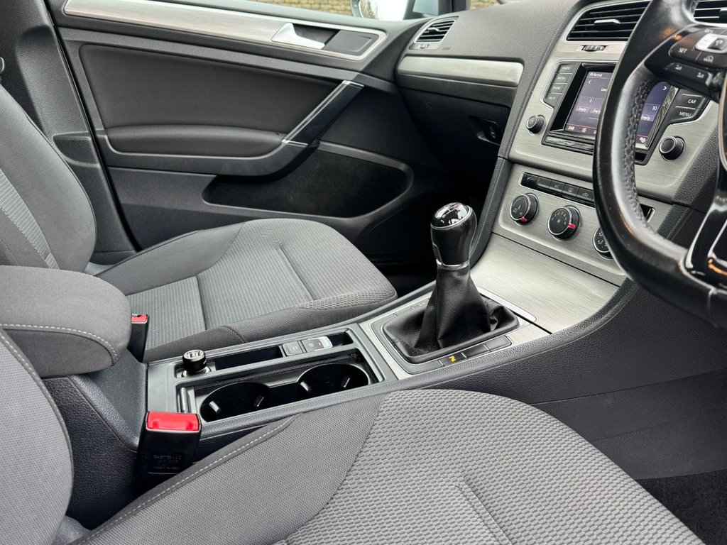 Used Volkswagen Golf 2015 for sale - 77042513: Photo 28