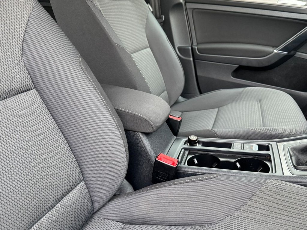 Used Volkswagen Golf 2015 for sale - 77042513: Photo 45