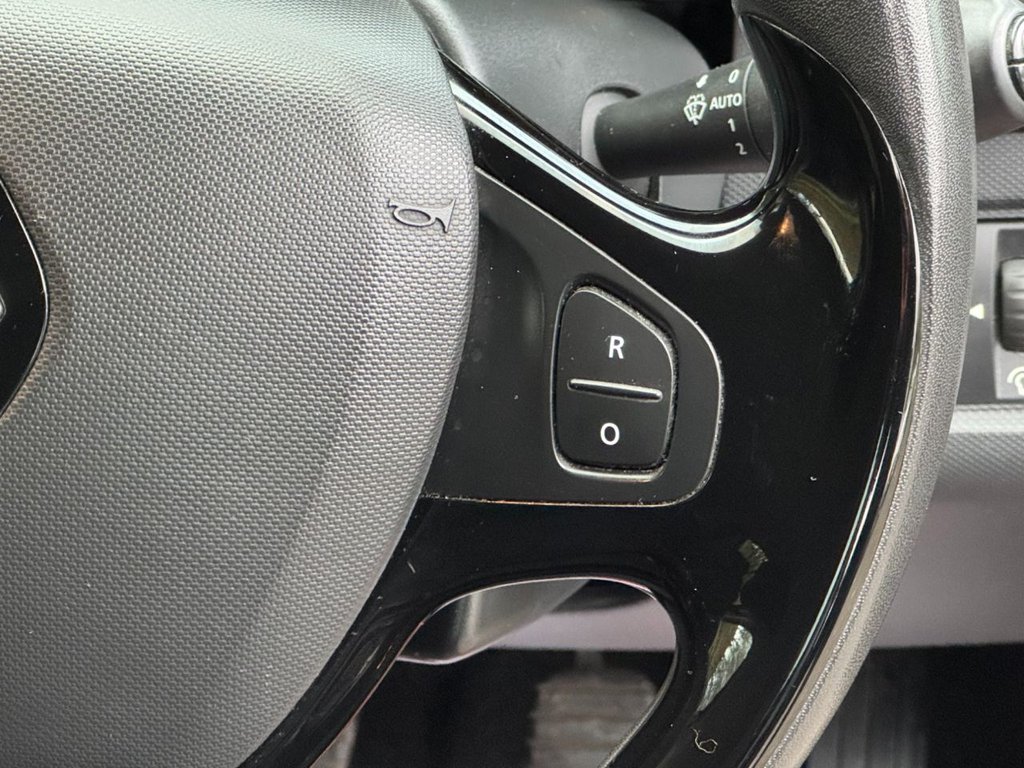 Used Renault Clio 2015 for sale - 77009568: Photo 30