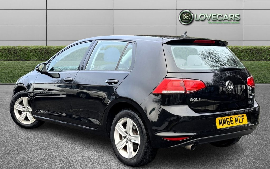 Used Volkswagen Golf 2016 for sale - 77239377: Photo 2