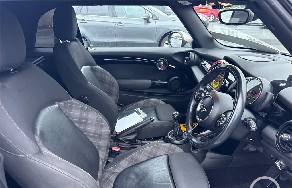 Used MINI Convertible 2016 for sale - 77239339: Photo 8