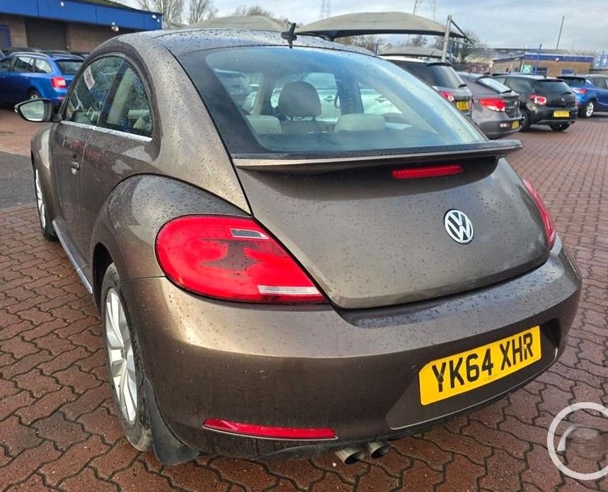 Used Volkswagen Beetle 2014 for sale - 77328539: Photo 2