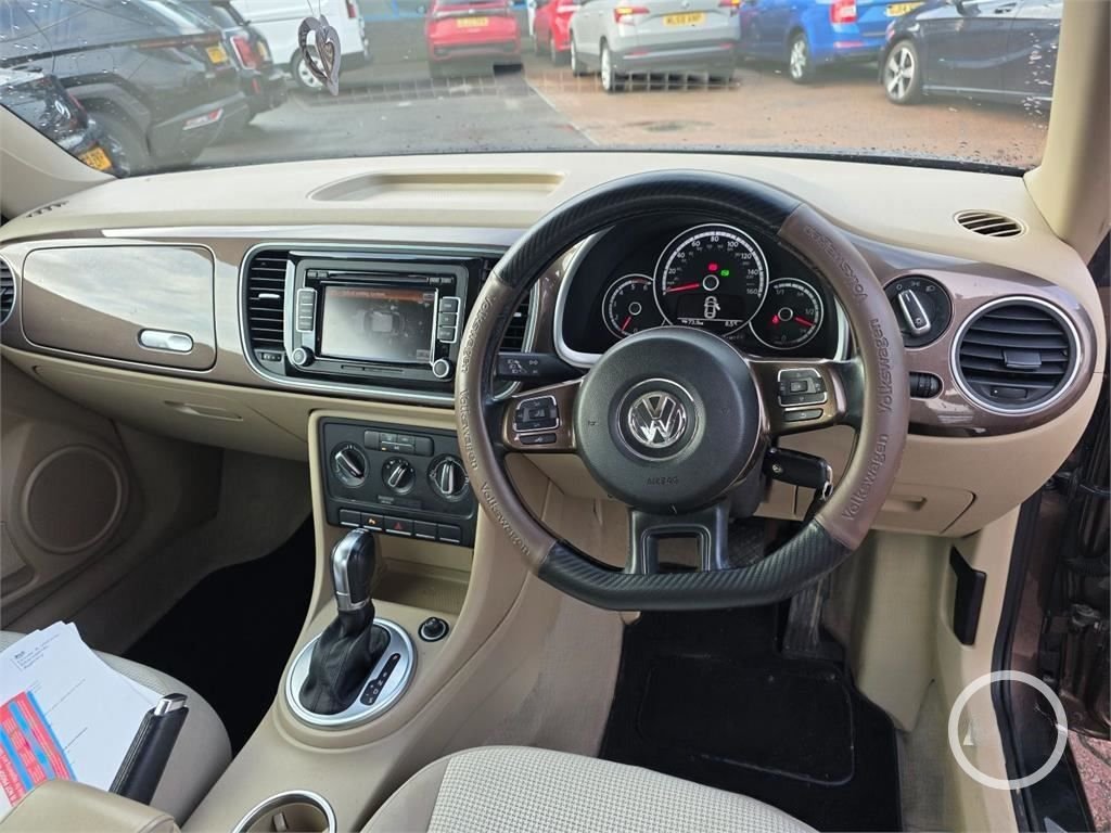 Used Volkswagen Beetle 2014 for sale - 77328539: Photo 6