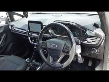 Used Ford Fiesta 2017 for sale - 75221207: Photo