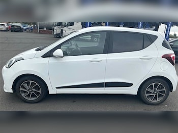 Used Hyundai i10 2019 for sale - 79370701: Photo