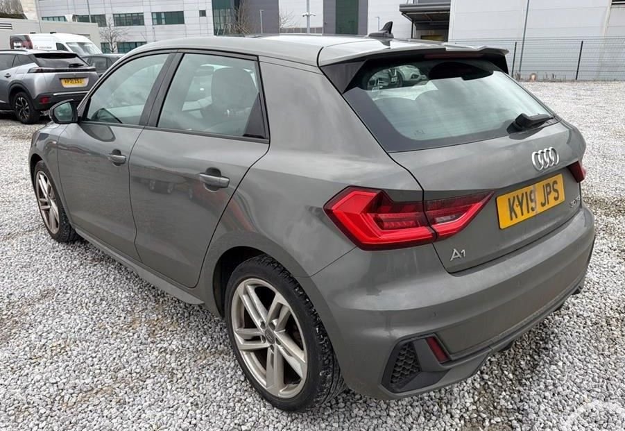 Used Audi A1 2019 for sale - 77703790: Photo 2