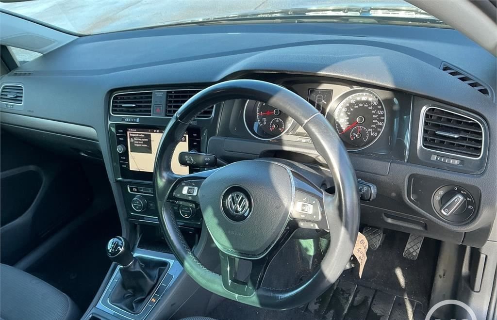 Used Volkswagen Golf 2019 for sale - 77879836: Photo 6