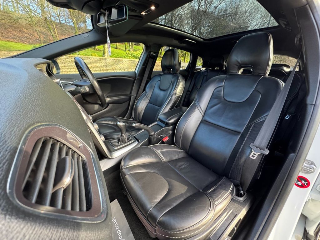 Used Volvo V40 2018 for sale - 77009570: Photo 24