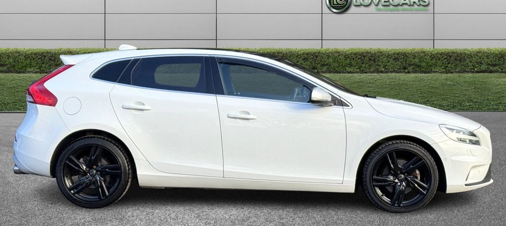 Used Volvo V40 2018 for sale - 77009570: Photo 3