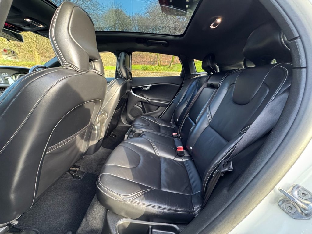 Used Volvo V40 2018 for sale - 77009570: Photo 31