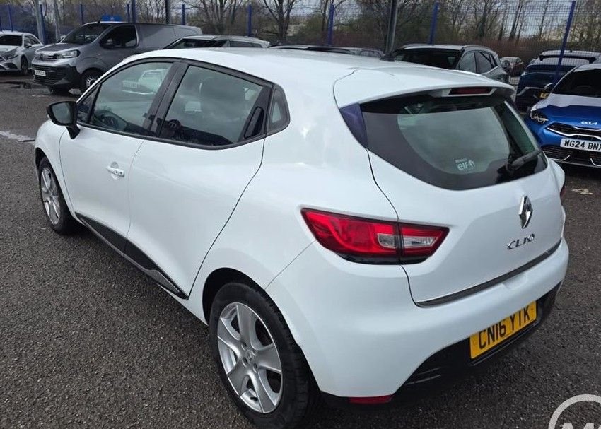 Used Renault Clio 2016 for sale - 77920523: Photo 2