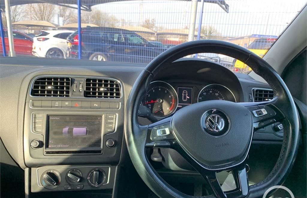 Used Volkswagen Polo 2016 for sale - 77703801: Photo 5