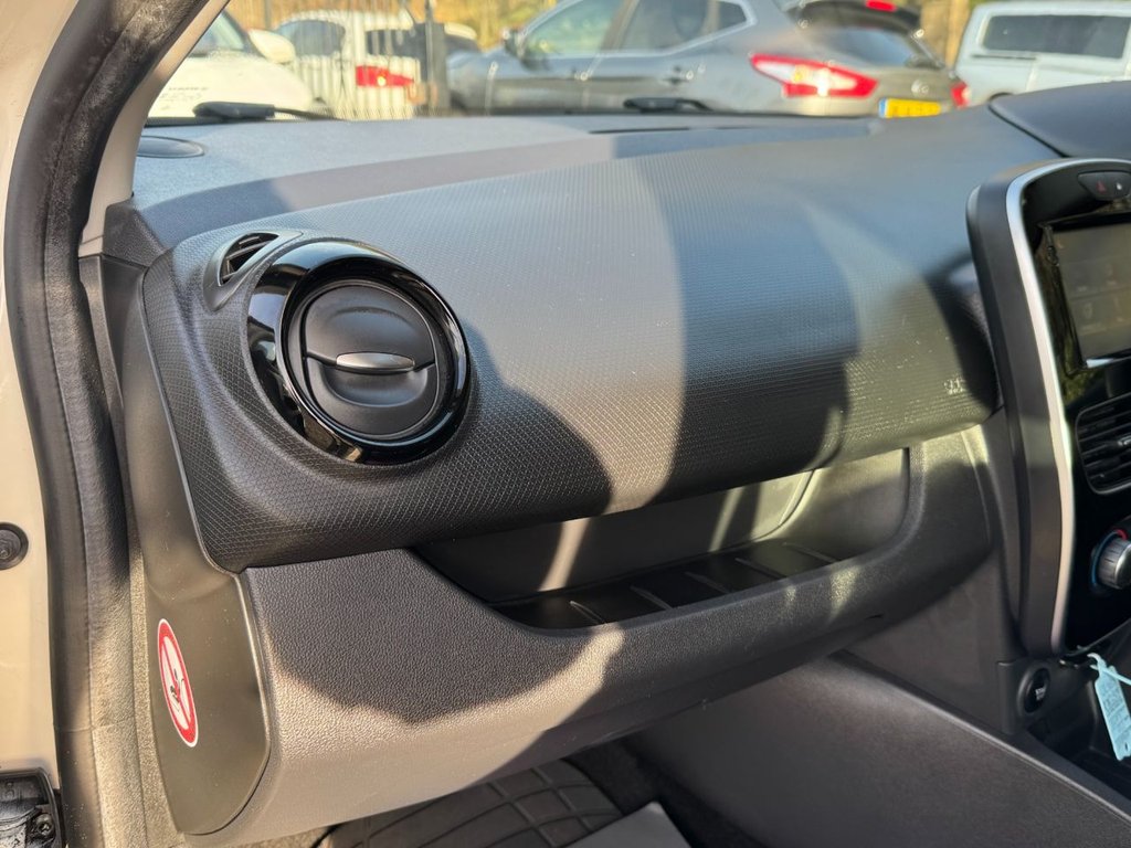 Used Renault Clio 2017 for sale - 77042508: Photo 31